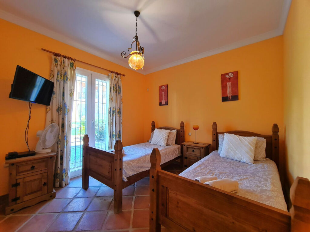 Ground Floor Apartment Casares Playa Málaga - image 43