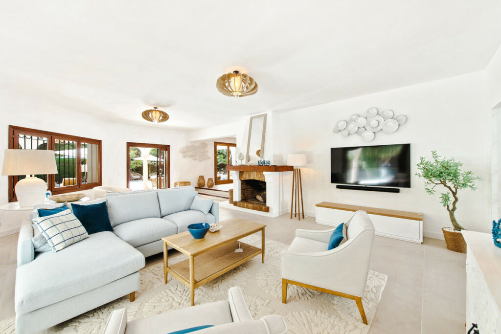 Detached Villa Benamara Málaga - image 43
