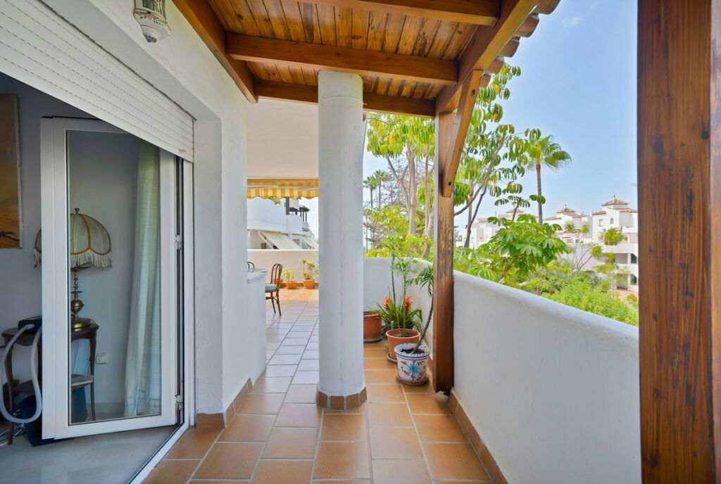 Middle Floor Apartment Nagüeles Málaga - image 43