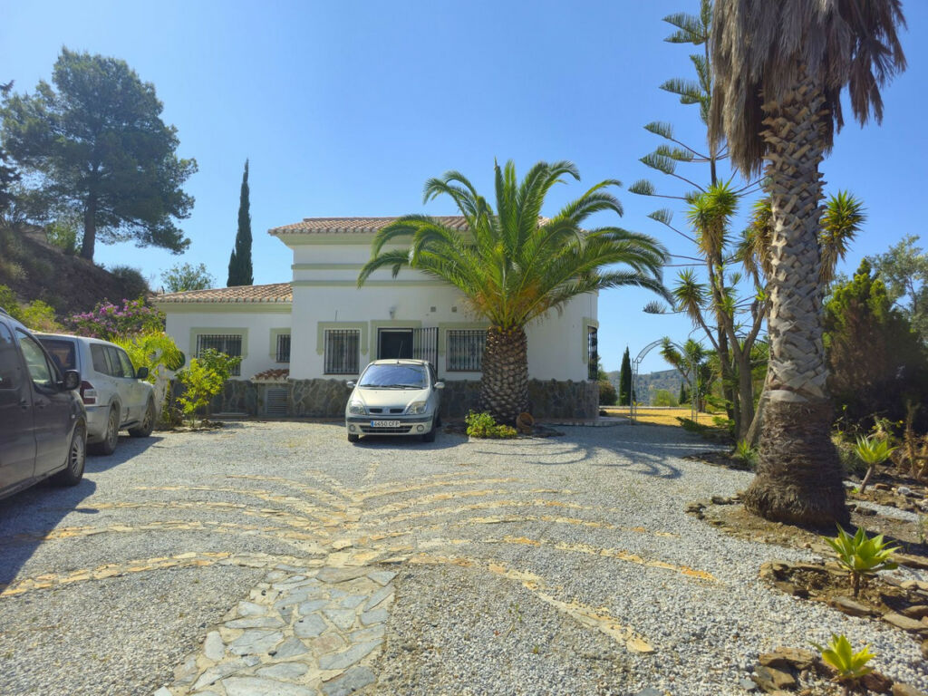 Detached Villa Cómpeta Málaga - image 45