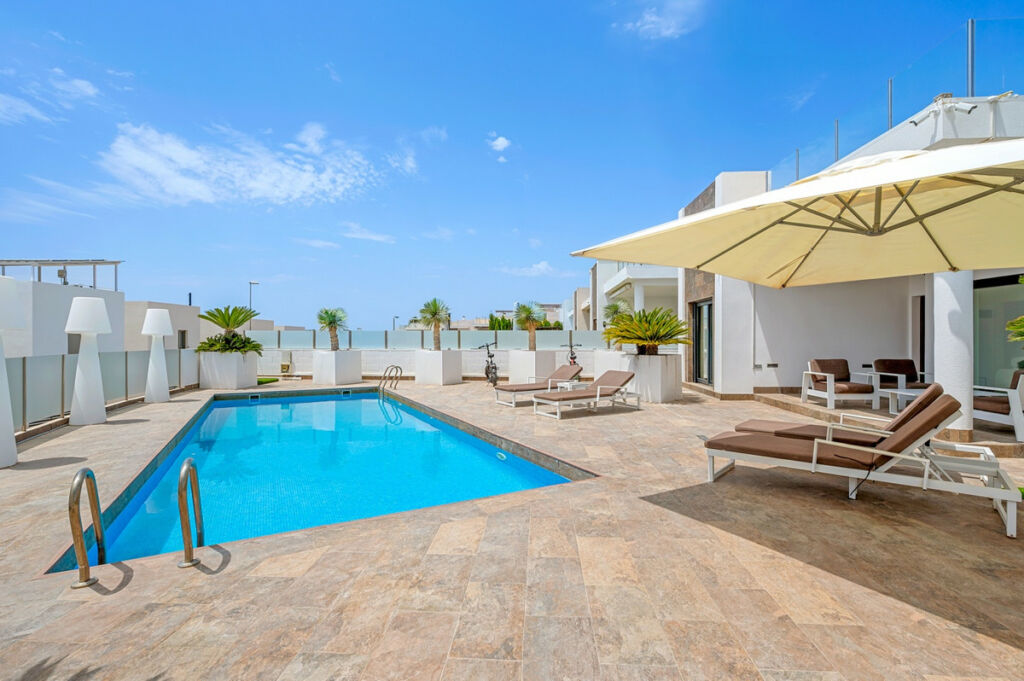 Detached Villa Villamartin Alicante - image 44