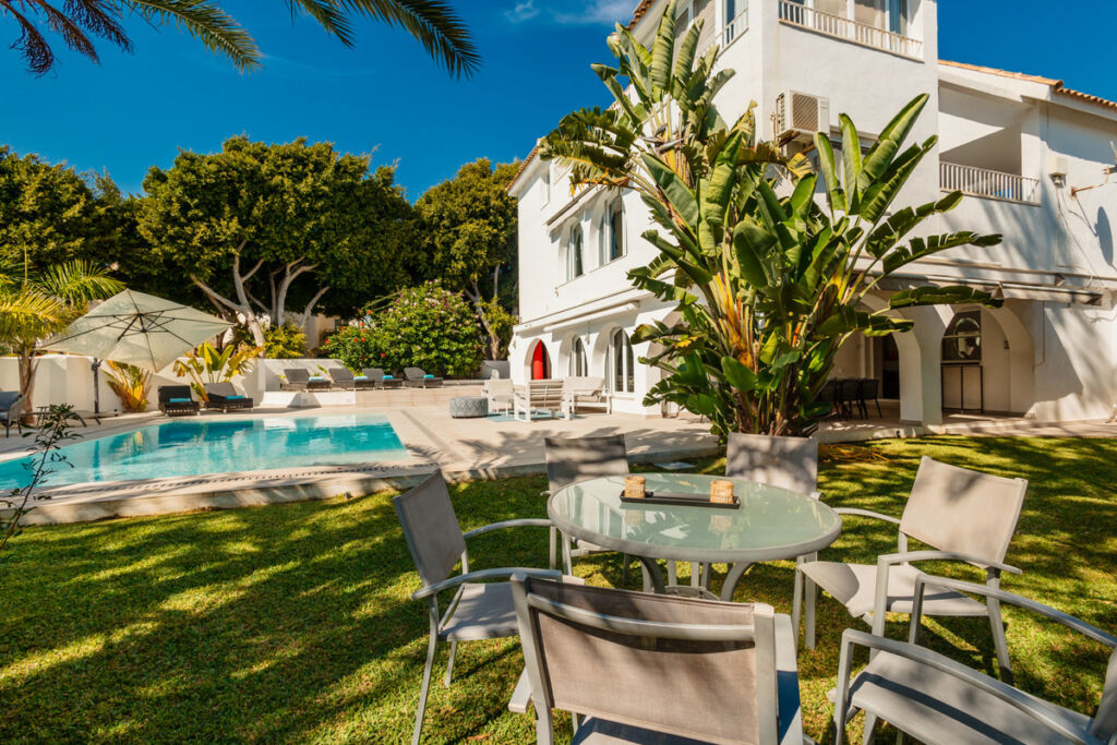 Detached Villa Costabella Málaga - image 45
