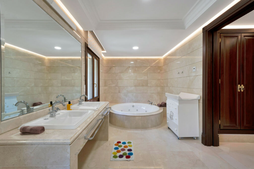 Detached Villa Sierra Blanca Málaga - image 45