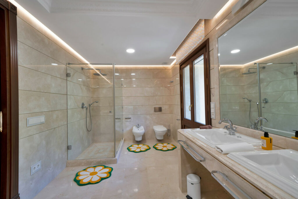 Detached Villa Sierra Blanca Málaga - image 46