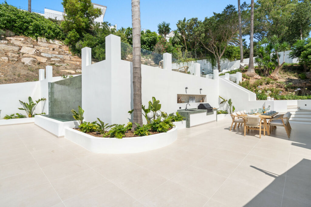 Detached Villa Nueva Andalucía Málaga - image 46