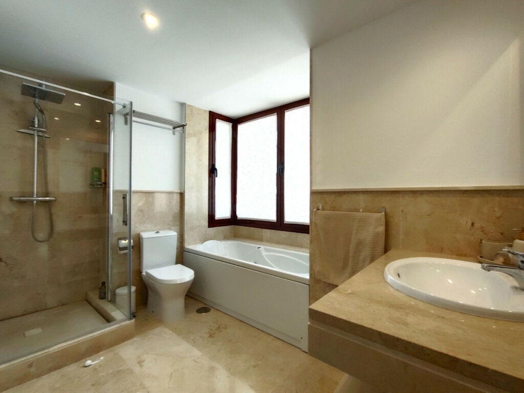Semi-Detached House Casares Málaga - image 43