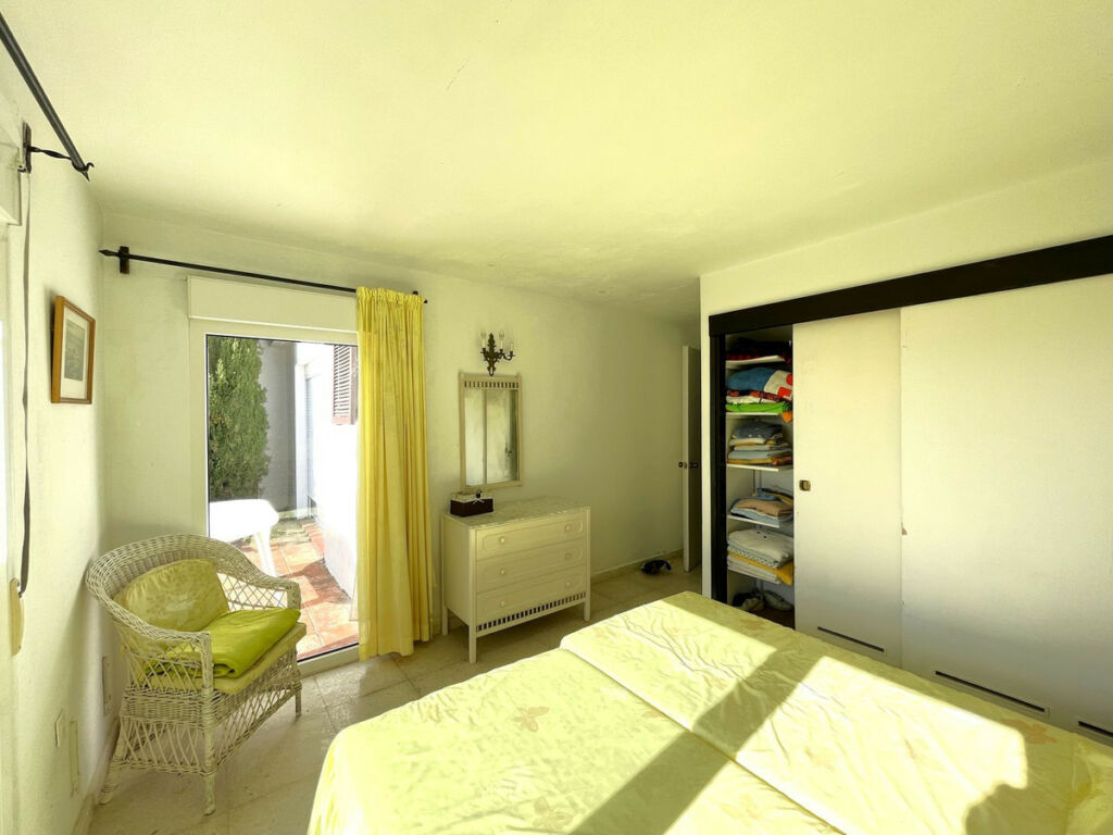Detached Villa Estepona Málaga - image 46