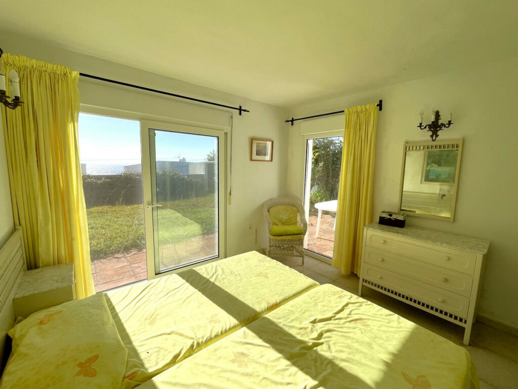 Detached Villa Estepona Málaga - image 47