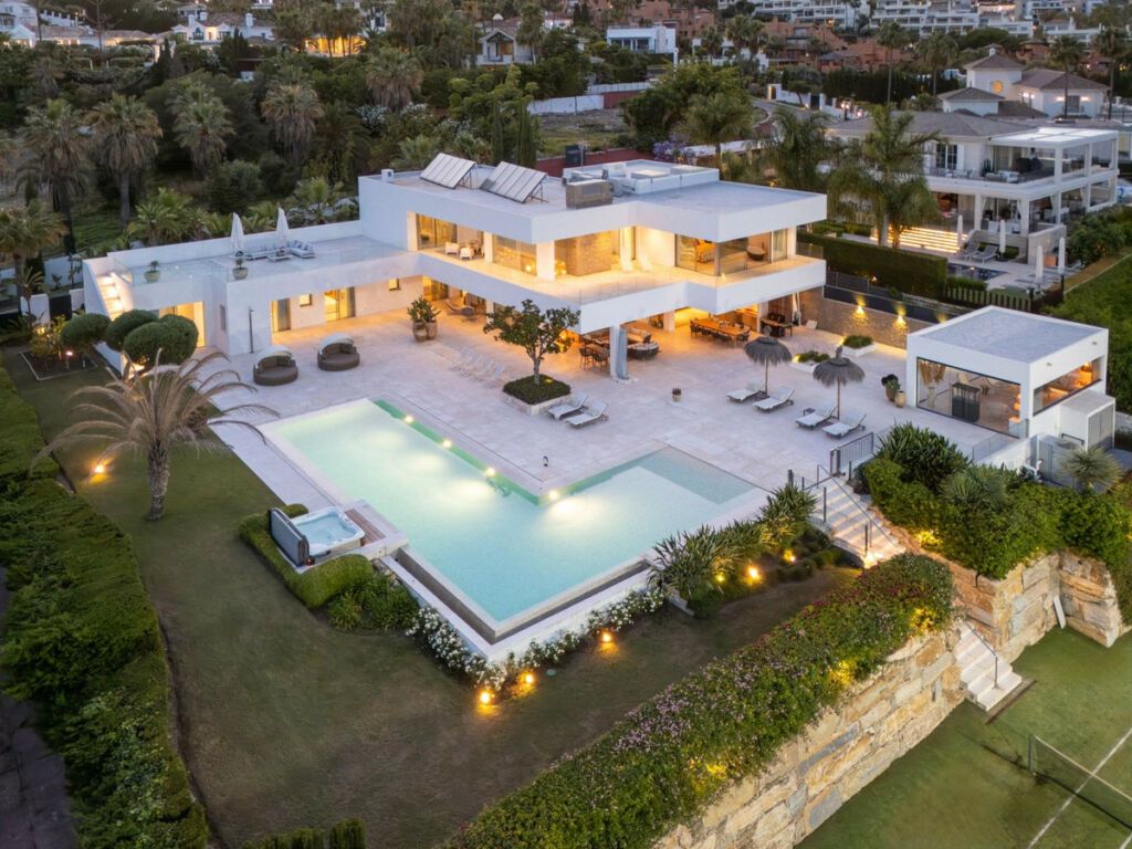 Detached Villa Marbella Málaga - image 48
