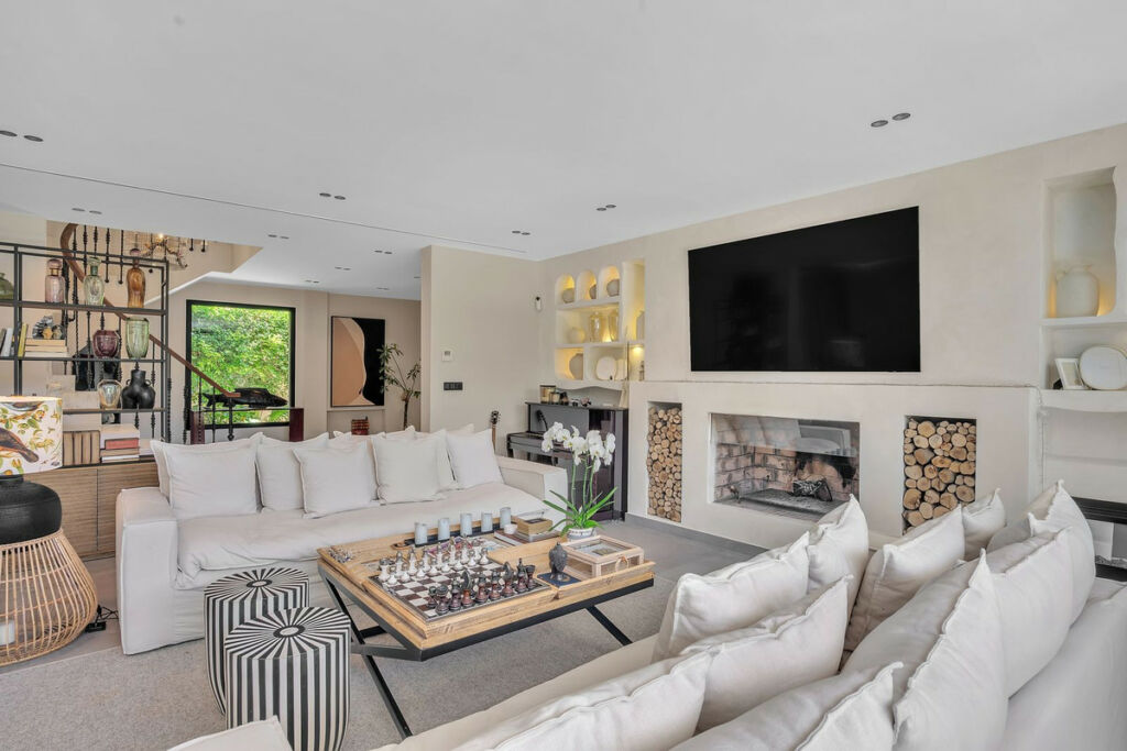 Detached Villa Marbella Málaga - image 48