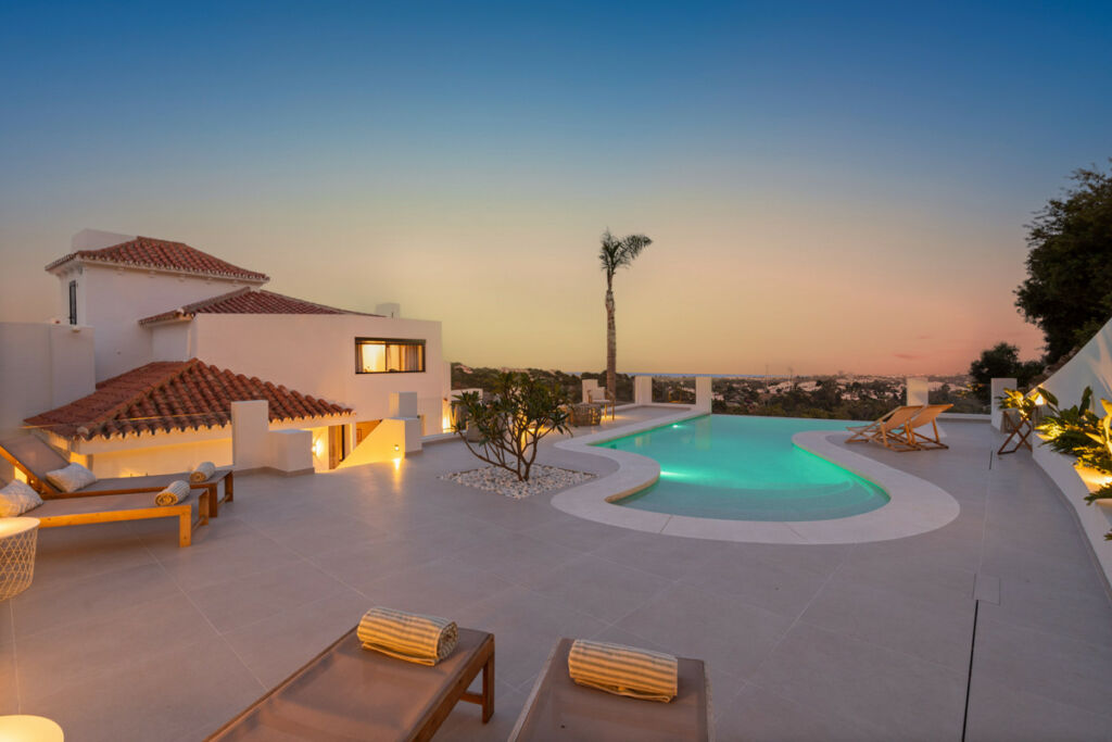 Detached Villa Nueva Andalucía Málaga - image 48