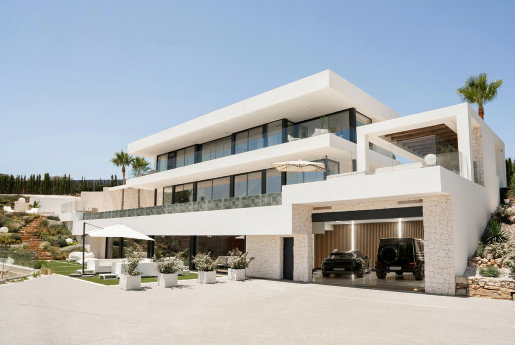 Detached Villa Benahavís Málaga - image 48