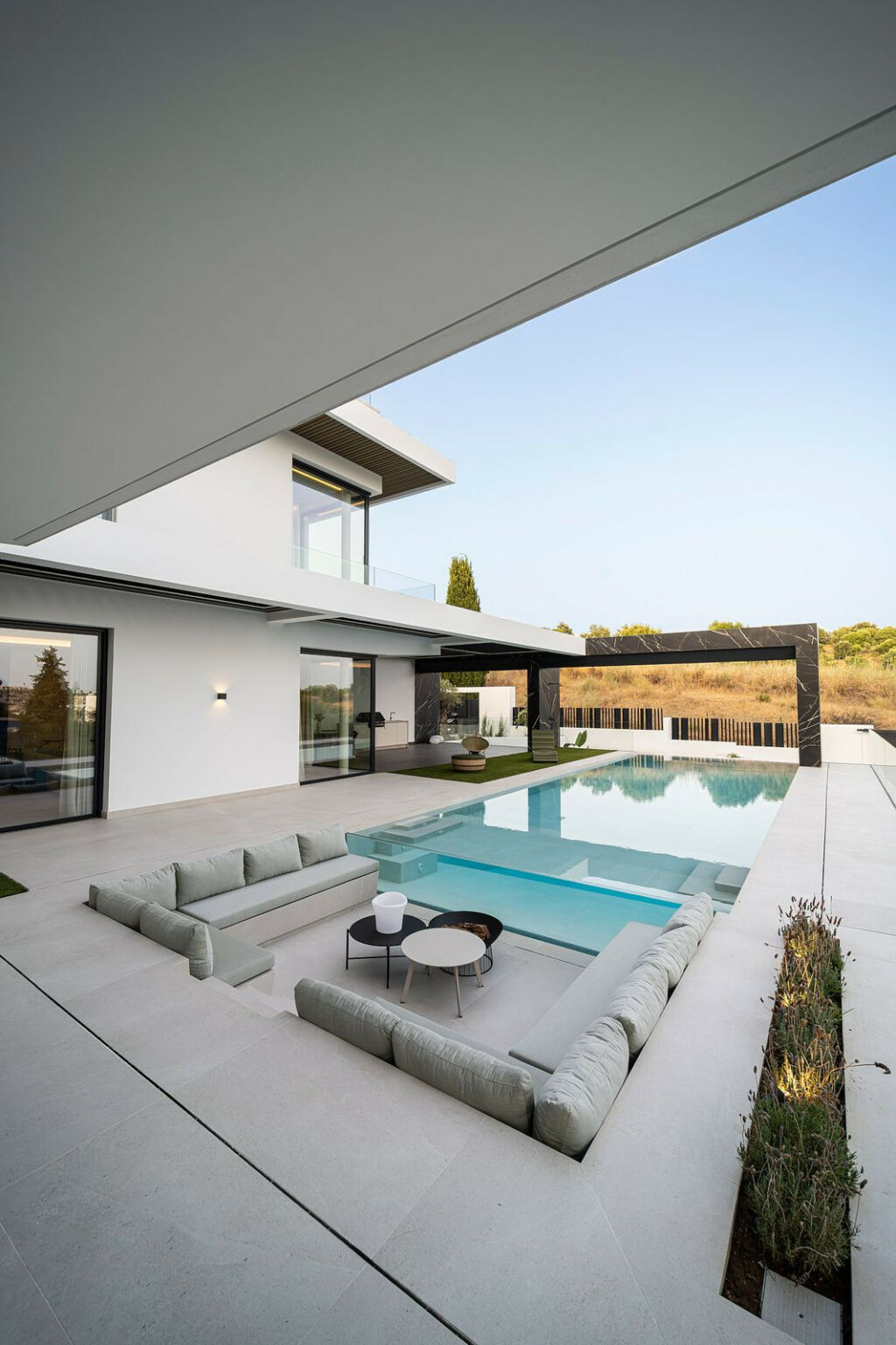 Detached Villa El Paraiso Málaga - image 48