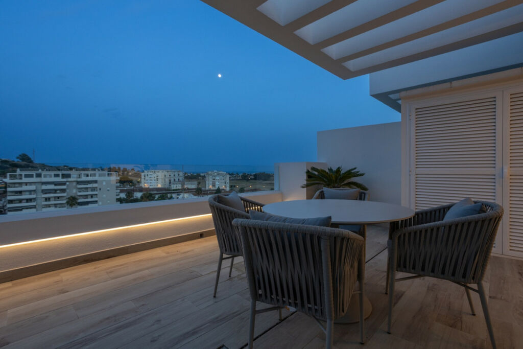 Middle Floor Apartment Nueva Andalucía Málaga - image 48