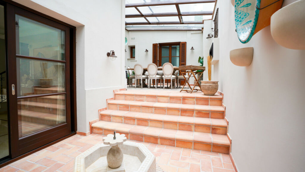 Detached Villa El Madroñal Málaga - image 46
