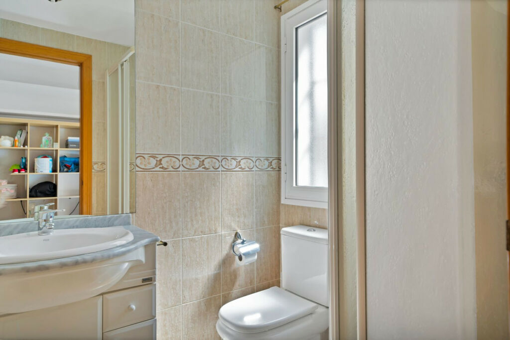 Middle Floor Apartment Nagüeles Málaga - image 49
