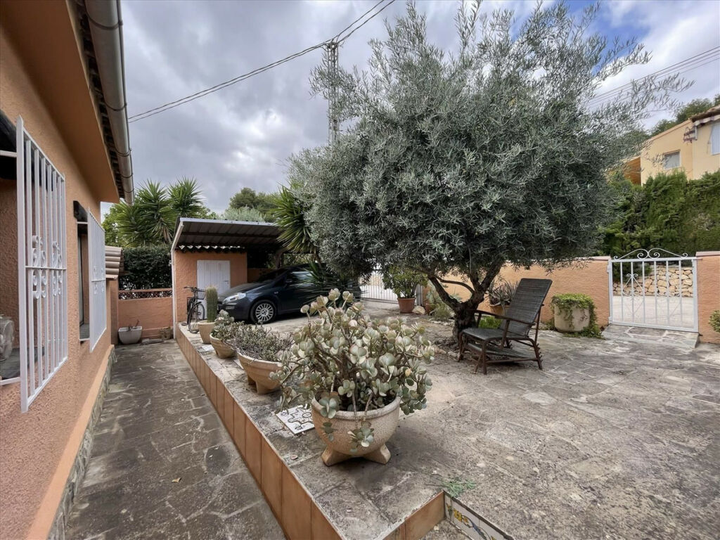 Detached Villa Moraira Alicante - image 36