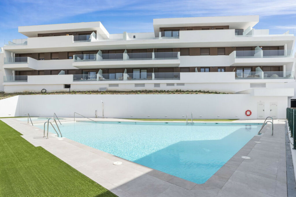Ground Floor Apartment Estepona Málaga - image 5