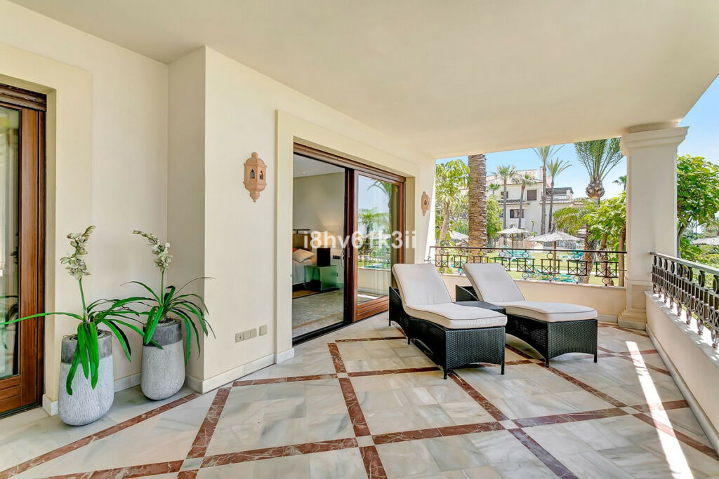 Ground Floor Apartment Marbella Málaga - image 5