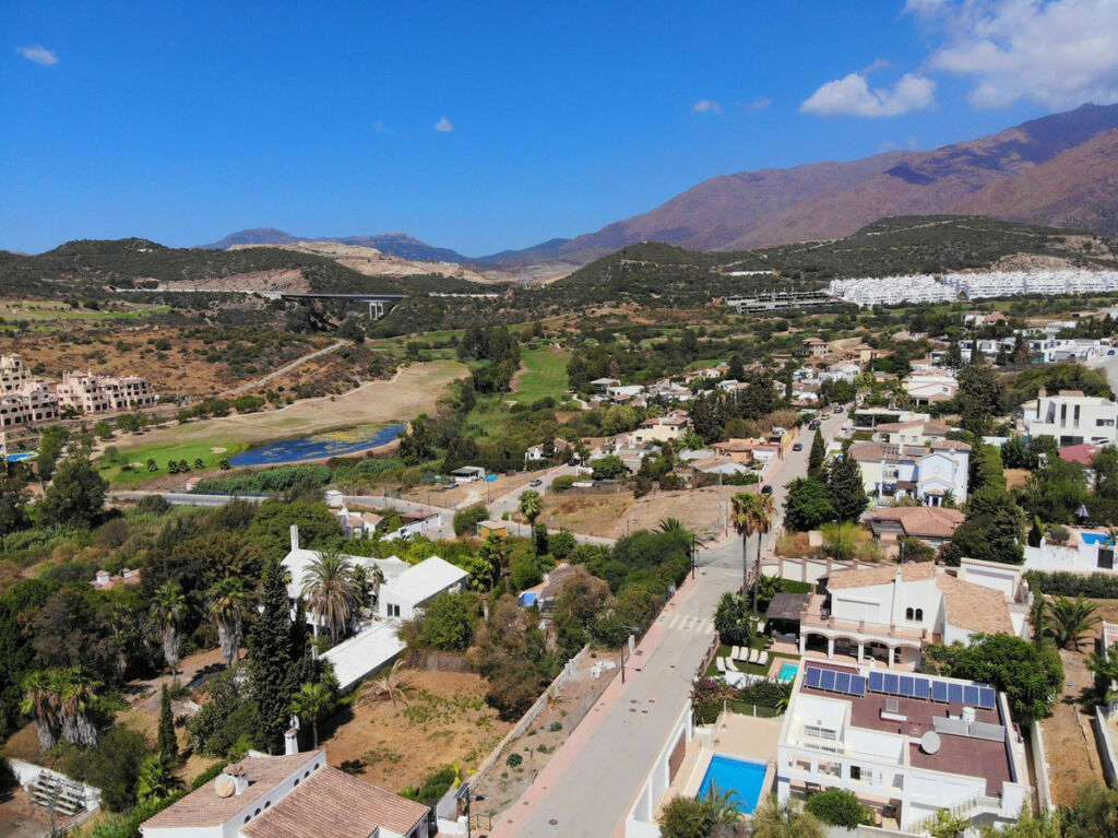 Residential Plot Estepona Málaga - image 5