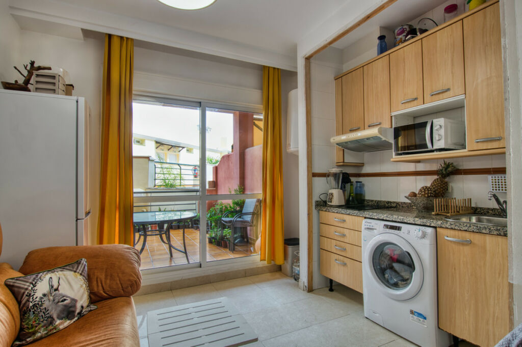 Ground Floor Studio Rincón de la Victoria Málaga - image 5