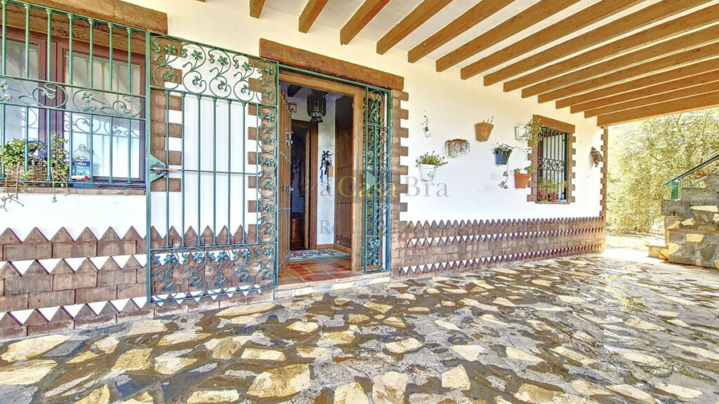Detached Villa Canillas de Albaida Málaga - image 5