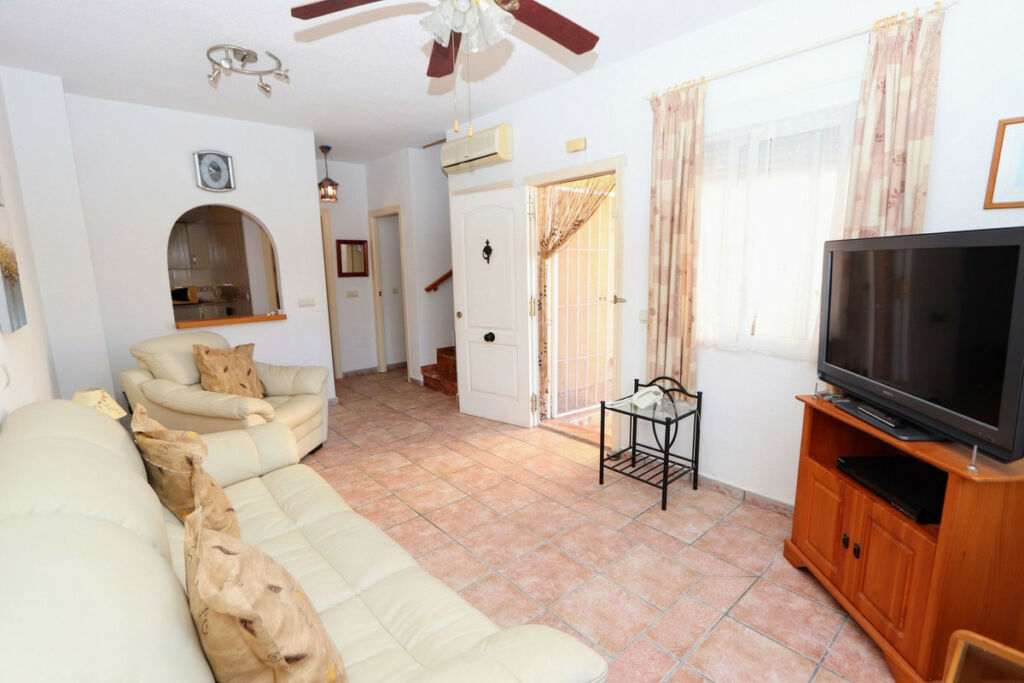Detached Villa Playa Flamenca Alicante - image 5