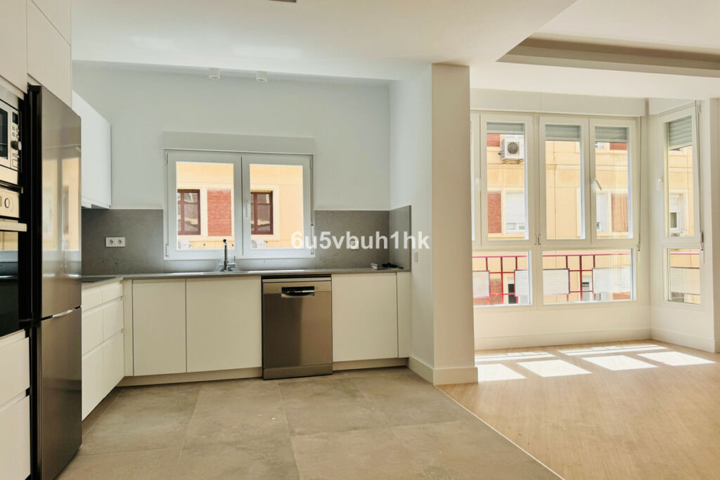 Ground Floor Apartment Málaga Málaga - image 5