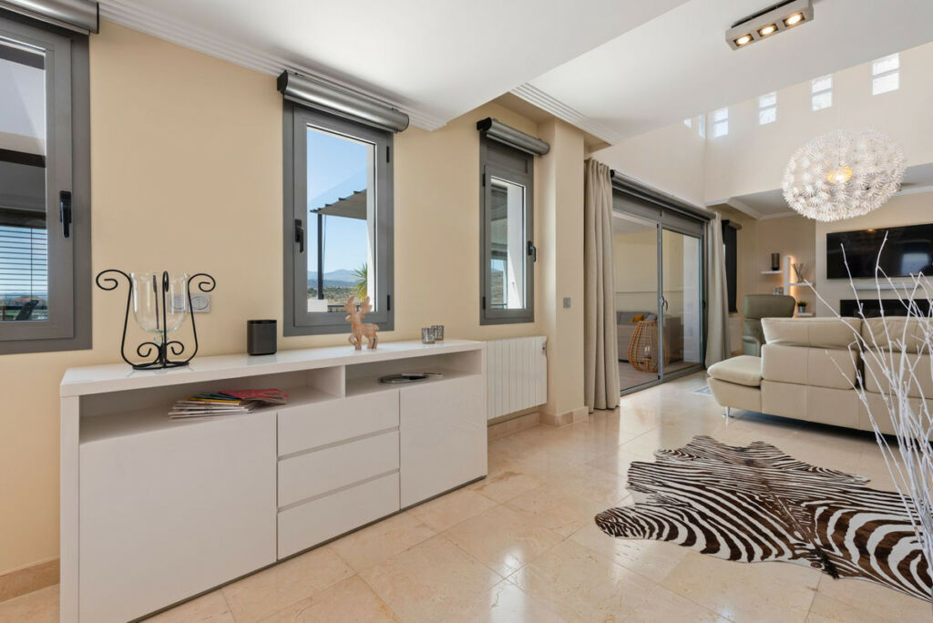 Penthouse Los Flamingos Málaga - image 5