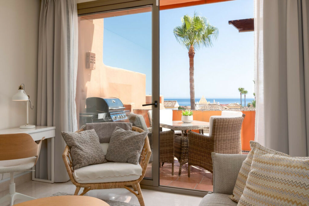 Penthouse New Golden Mile Málaga - image 5