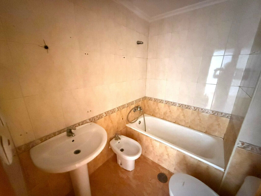 Middle Floor Apartment Playa Del Cura Alicante - image 5