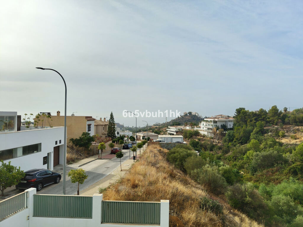 Detached Villa Benalmadena Málaga - image 5