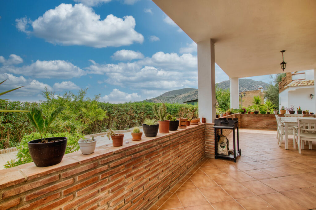 Detached Villa Periana Málaga - image 6