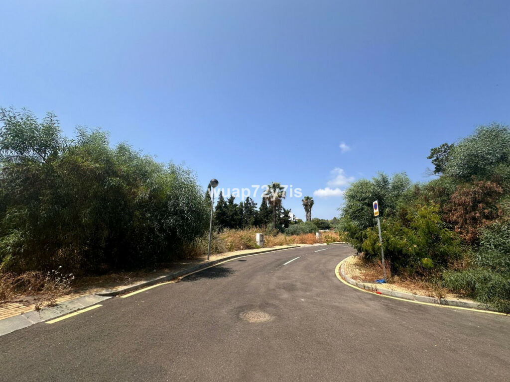 Residential Plot Estepona Málaga - image 5