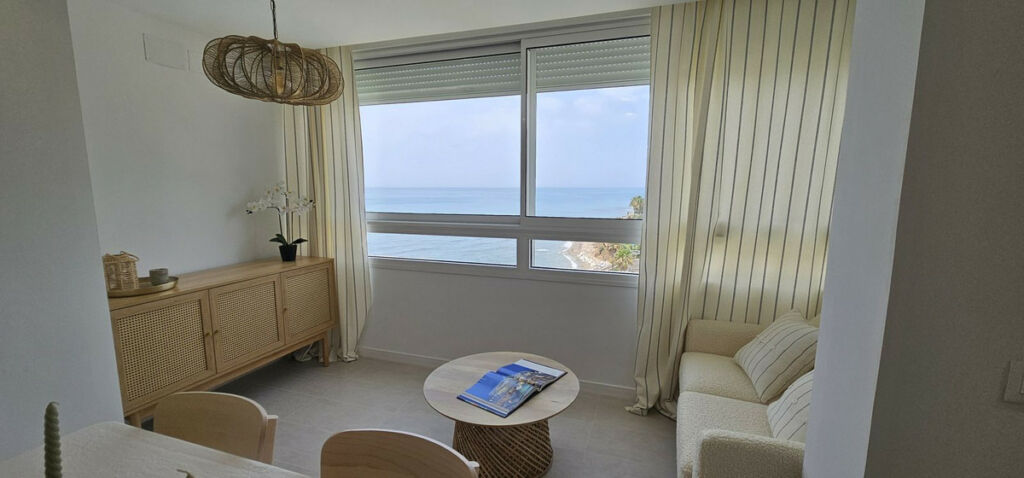Middle Floor Apartment Calahonda Málaga - image 9