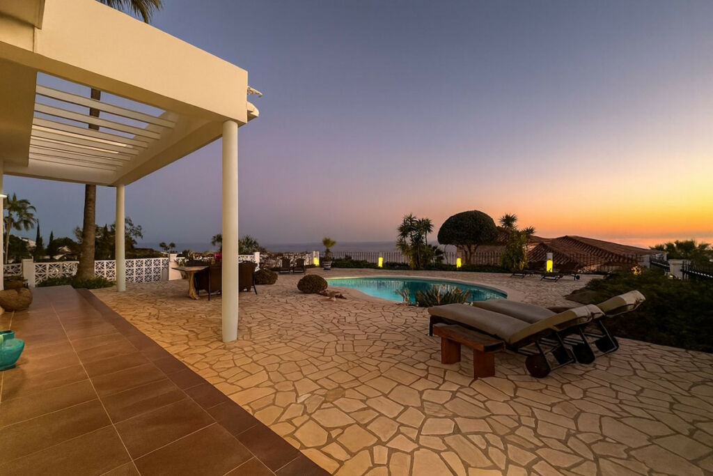 Detached Villa La Capellania Málaga - image 5