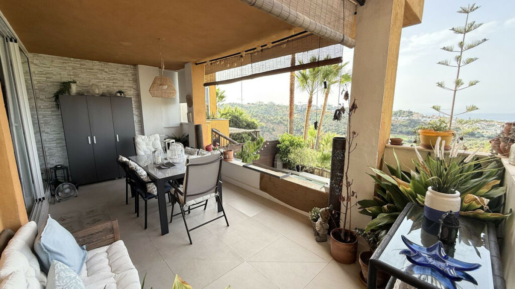 Middle Floor Apartment Reserva de Marbella Málaga - image 5