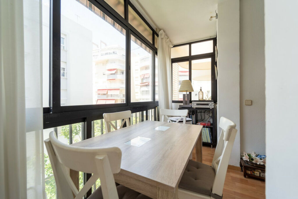 Middle Floor Apartment Torreblanca Málaga - image 5