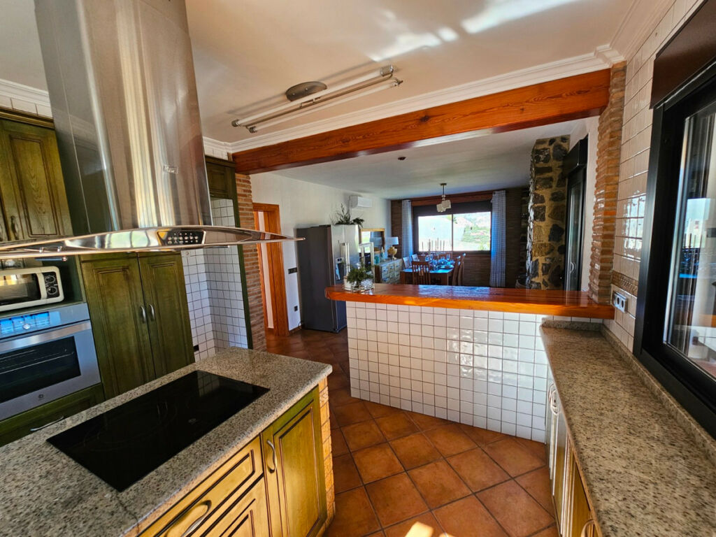 Detached Villa Callosa d'en Sarria Alicante - image 5