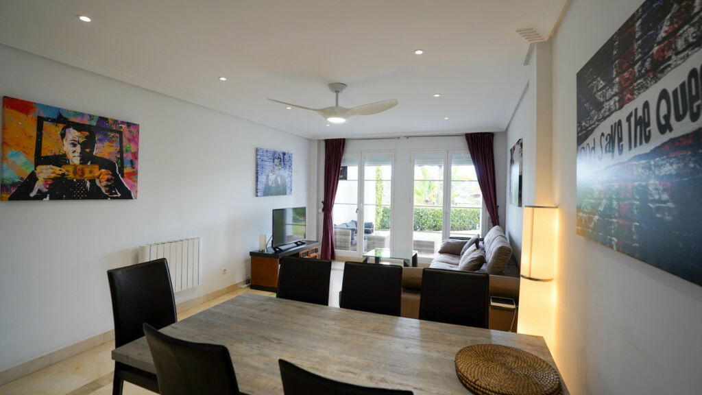 Middle Floor Apartment Benahavís Málaga - image 5