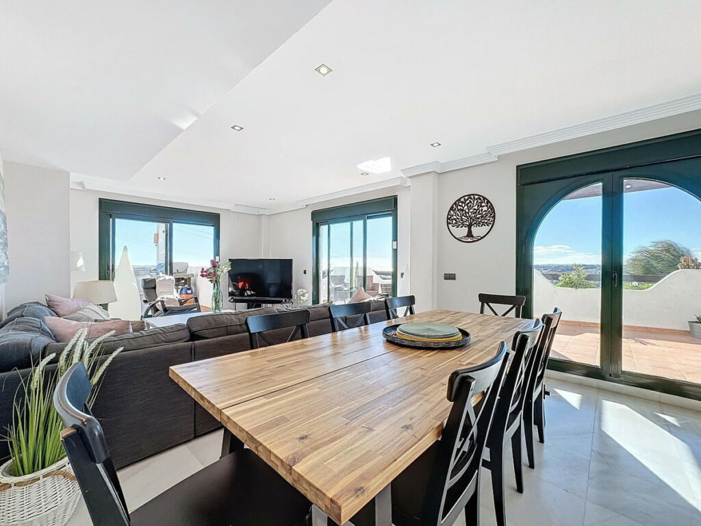 Penthouse Casares Málaga - image 6