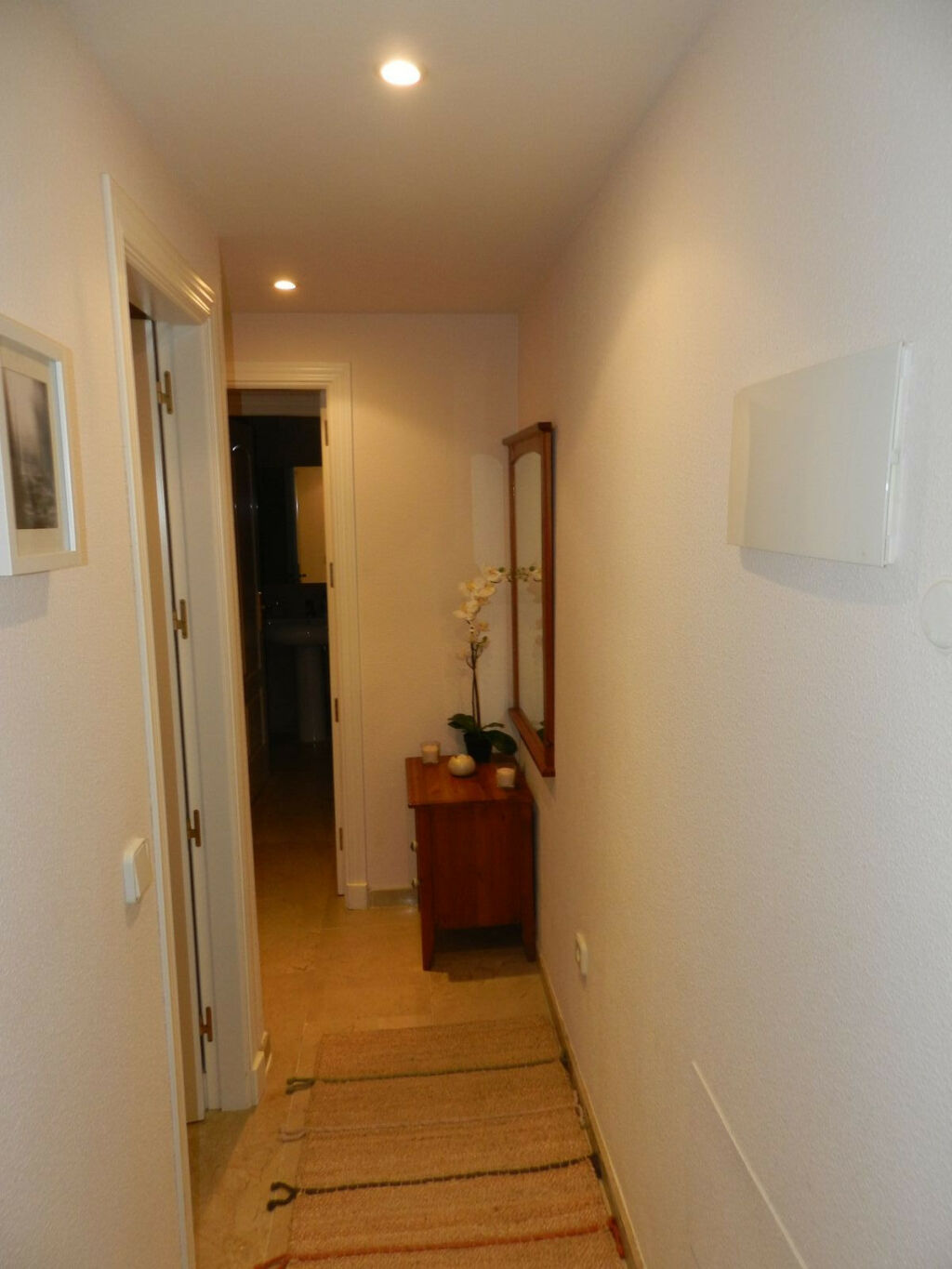 Middle Floor Apartment La Duquesa Málaga - image 5