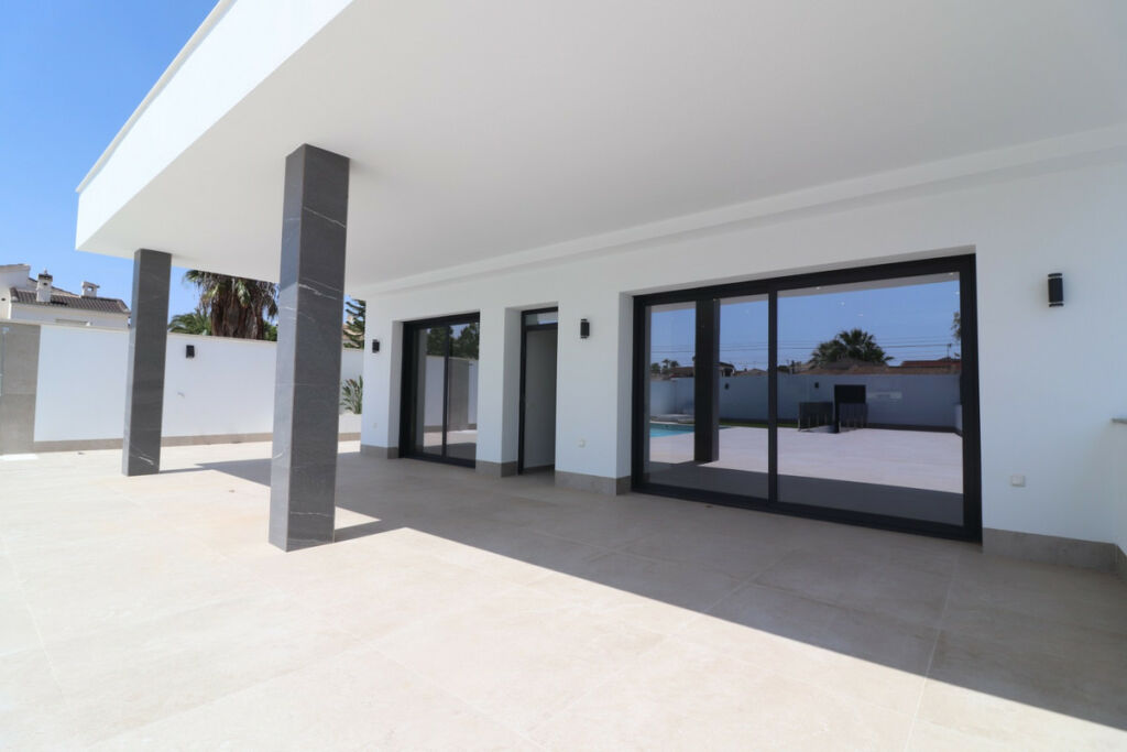 Detached Villa Ciudad Quesada Alicante - image 5
