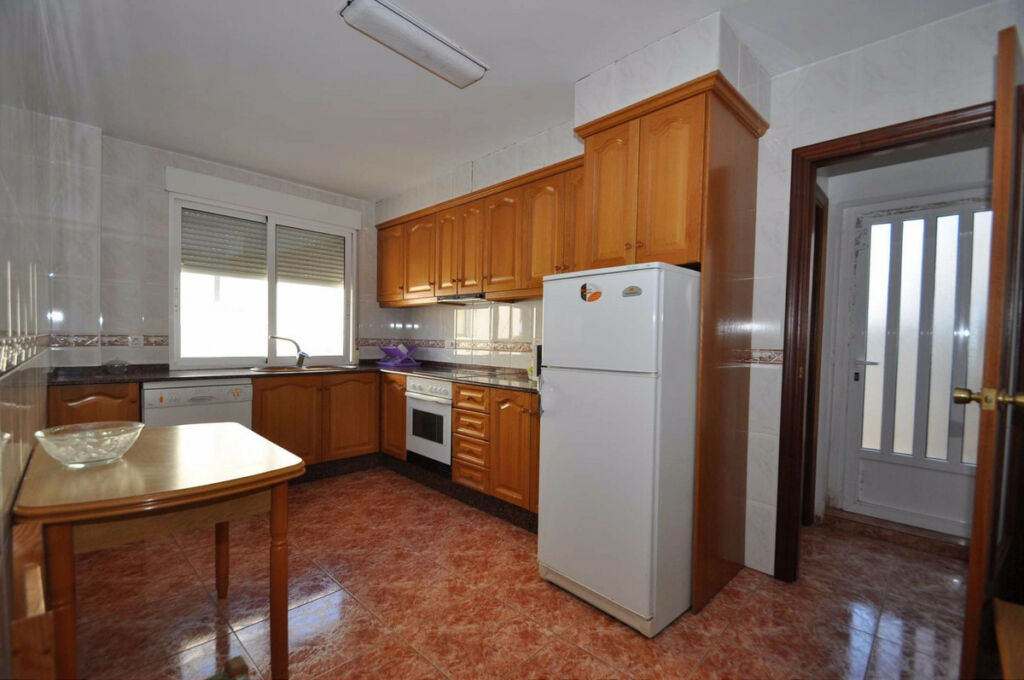 Townhouse Ibi Alicante - image 5