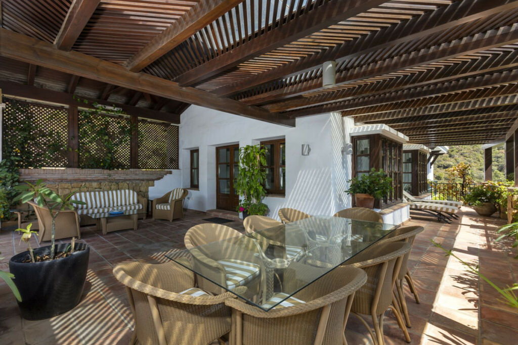 Detached Villa Benahavís Málaga - image 8