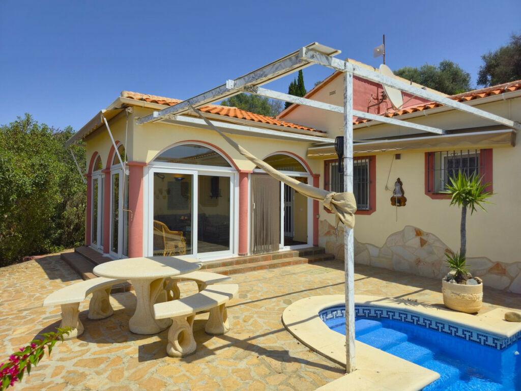 Detached Villa Arenas Málaga - image 5