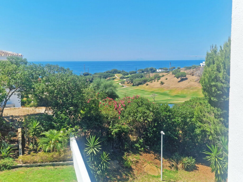 Townhouse Calahonda Málaga - image 5