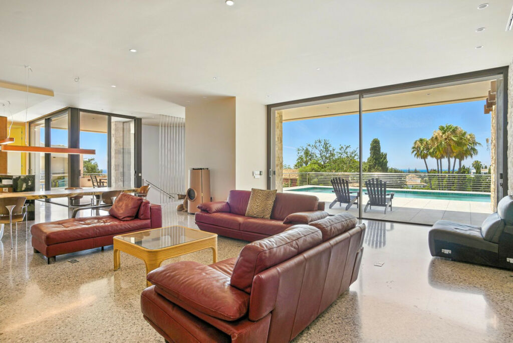 Detached Villa Elviria Málaga - image 5