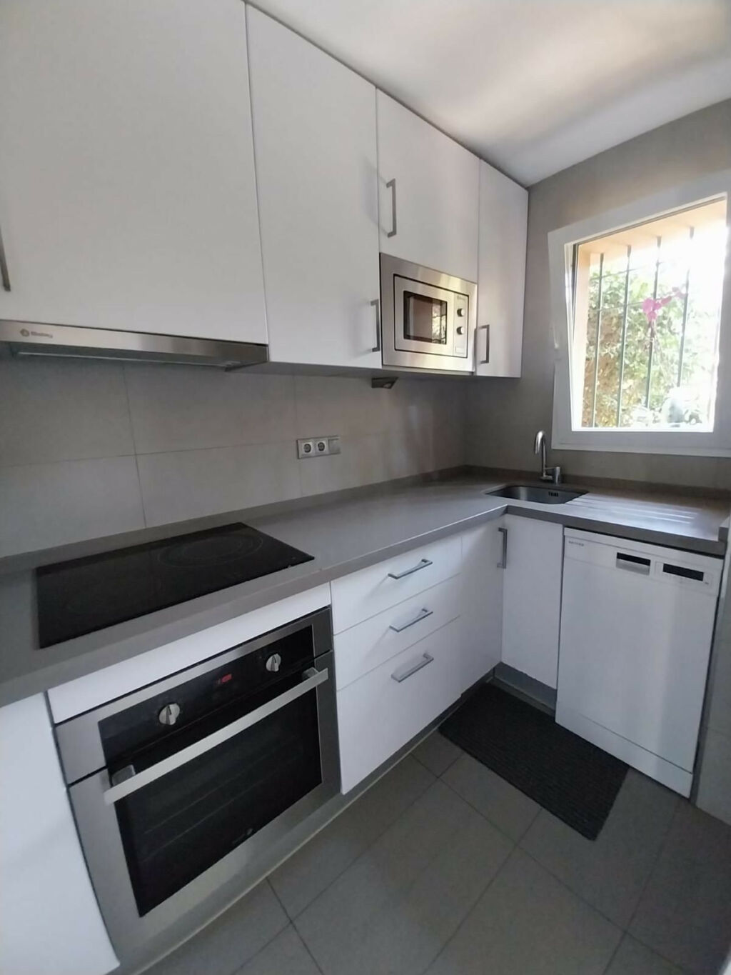 Townhouse Calahonda Málaga - image 5