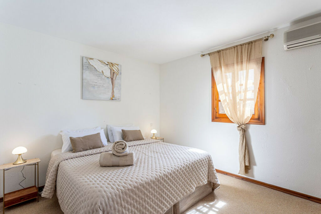 Top Floor Apartment Estepona Málaga - image 5